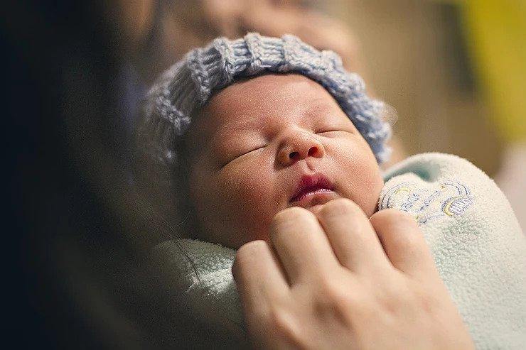 Ask Sheila: Nursing a Premature Baby - Healthy Horizons Breastfeeding Centers, Inc.